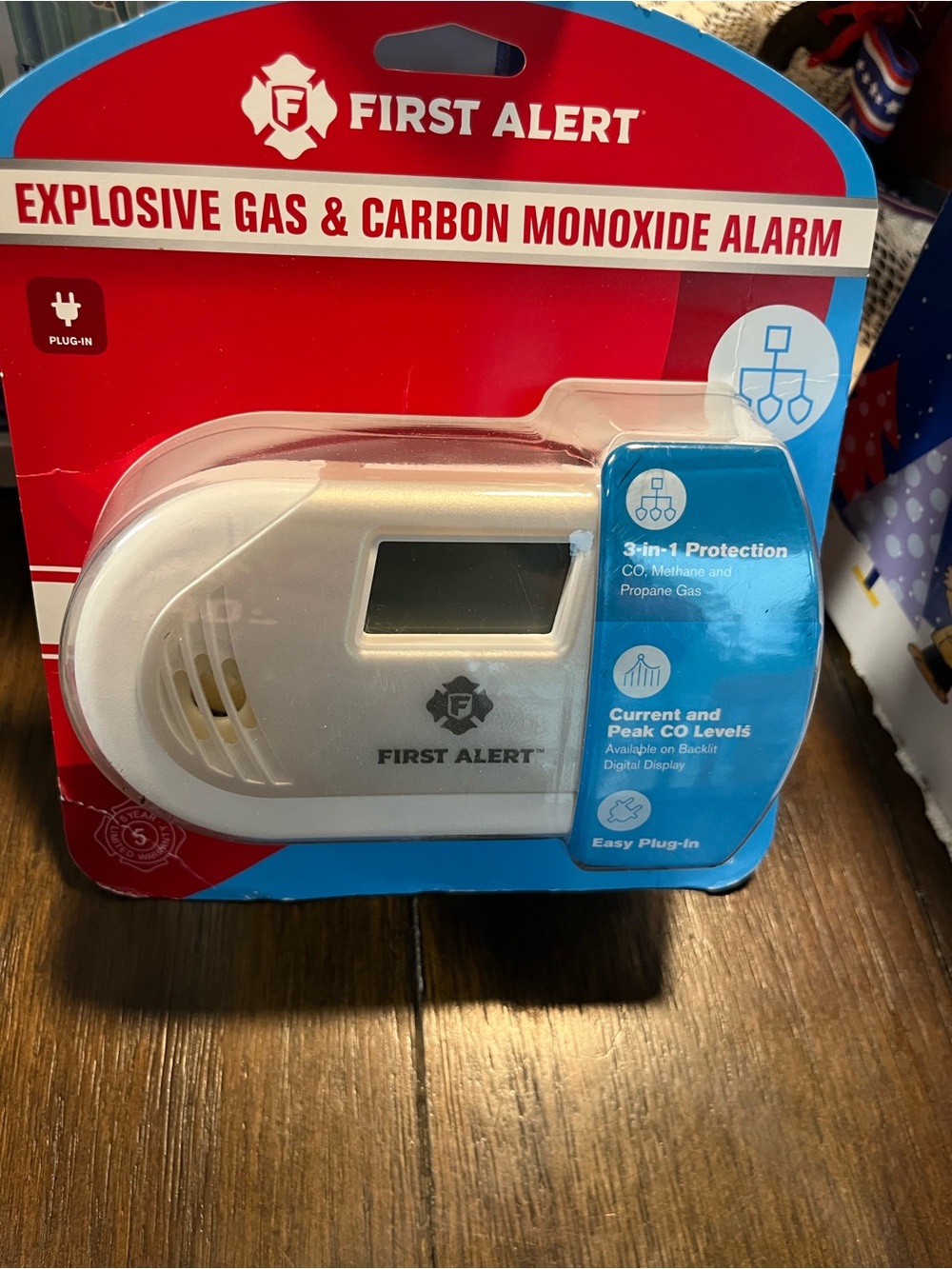 First Alert Explosive Gas & Carbon Monoxide Alarm - White